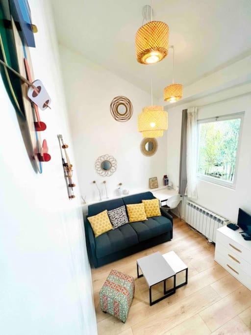 Jolie Mini Maison Lovely Tiny House Apartment *